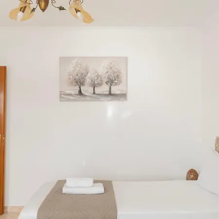 Apartamento Rafail *